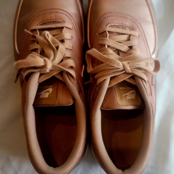 Nike Air Max rose gold - Picture 5 of 8
